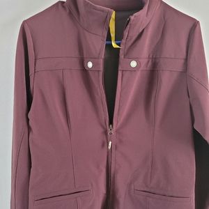 LOLE women's Burgundy size MEDIUM Jacket